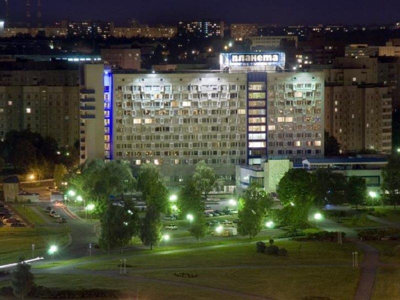Planeta Hotel Минск Екстериор снимка