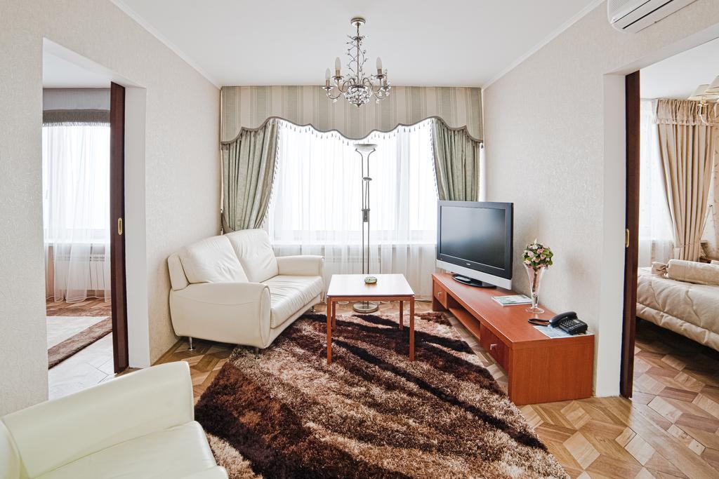 Planeta Hotel Минск Екстериор снимка