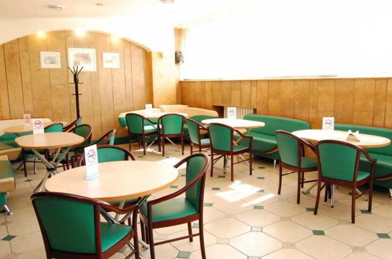 Planeta Hotel Минск Екстериор снимка