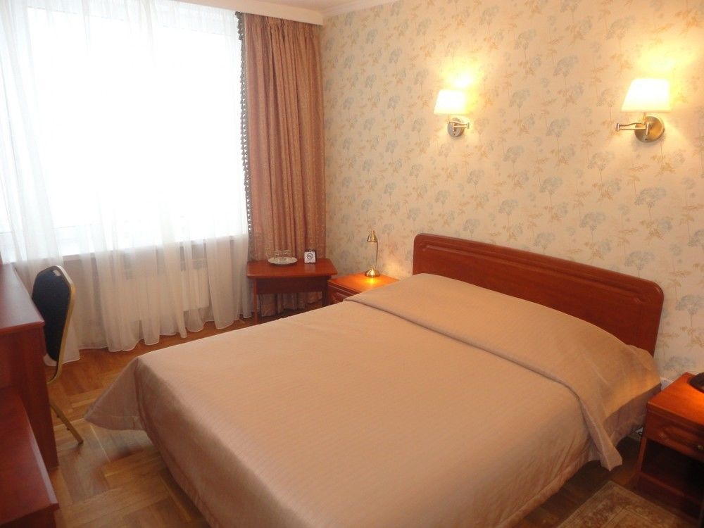 Planeta Hotel Минск Екстериор снимка