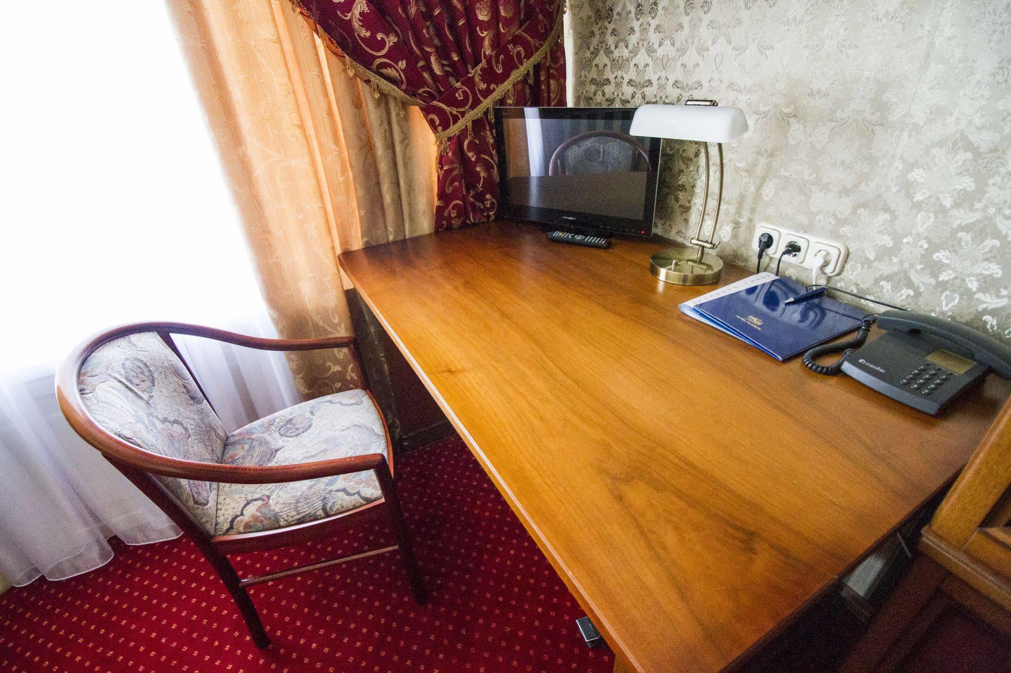 Planeta Hotel Минск Екстериор снимка