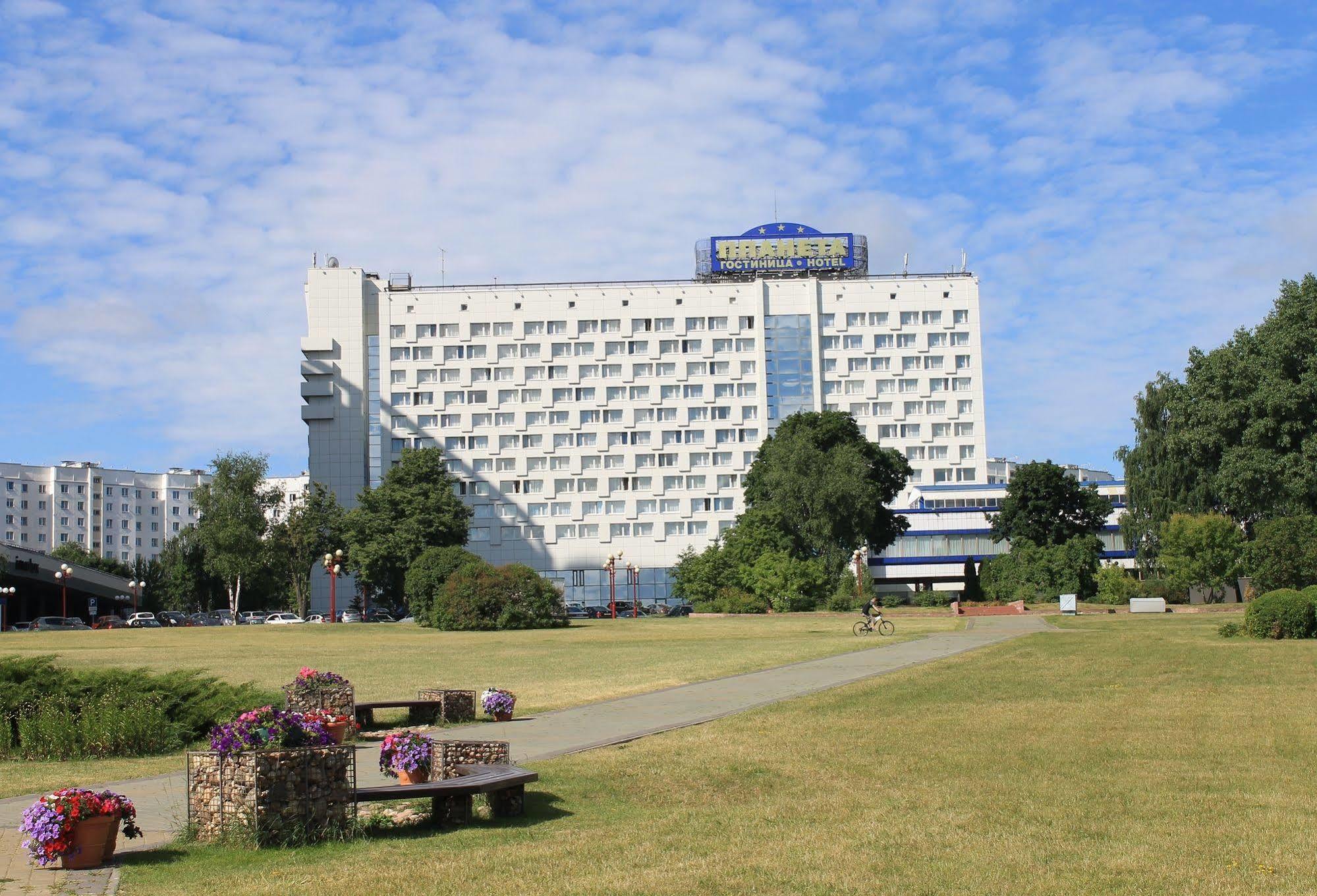 Planeta Hotel Минск Екстериор снимка